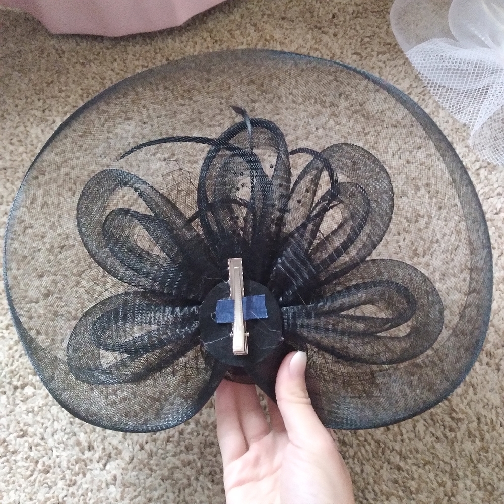 5 Fascinator Hair Accessories - Picture 3 of 16